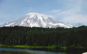 Mt Rainier - horizontal