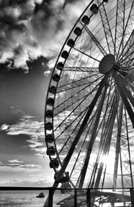 Seattle Great Wheel  B&W