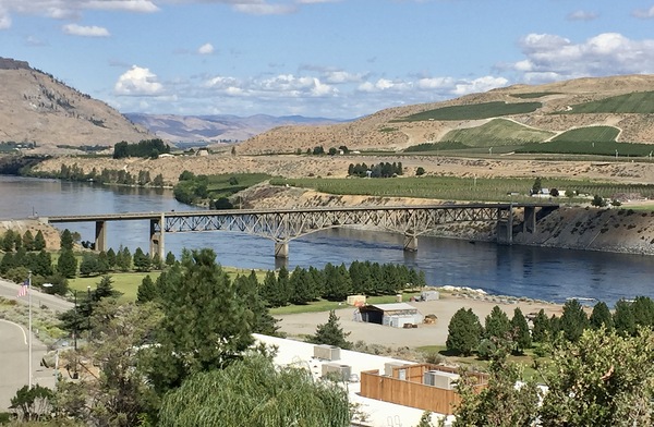 Bridgeport Washington by Leslie Affeldt Photography