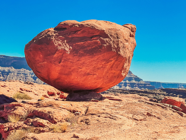 Balance Rock by Leslie Affeldt Photography