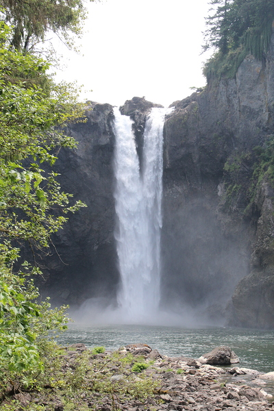 Snoqualmie Falls  from below by Leslie Affeldt Photography