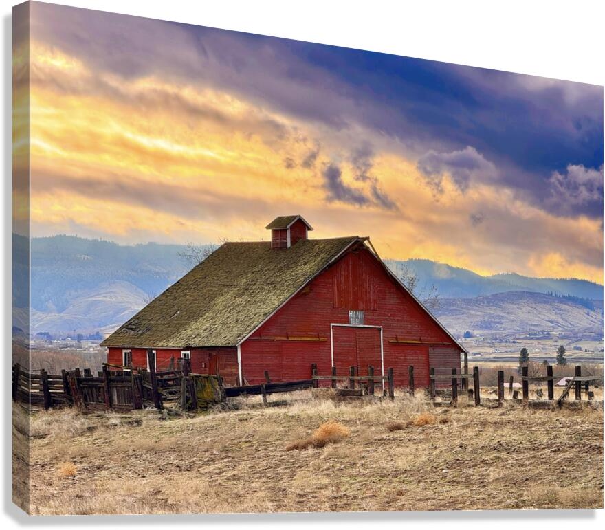 Sunset BArn Canvas Print