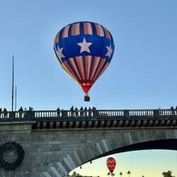 Balloons at the bridge -2