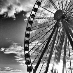 Seattle Great Wheel  B&W