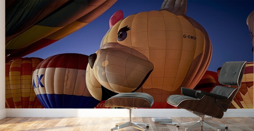 Standing at attention ready for flight Wall Murals