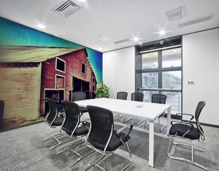 Distressed old red barn Wall Printing