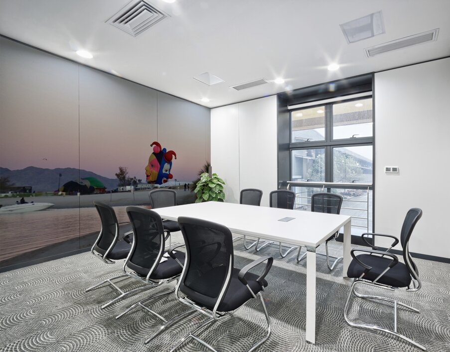 Balloons on the beach at sunrise Wall Printing