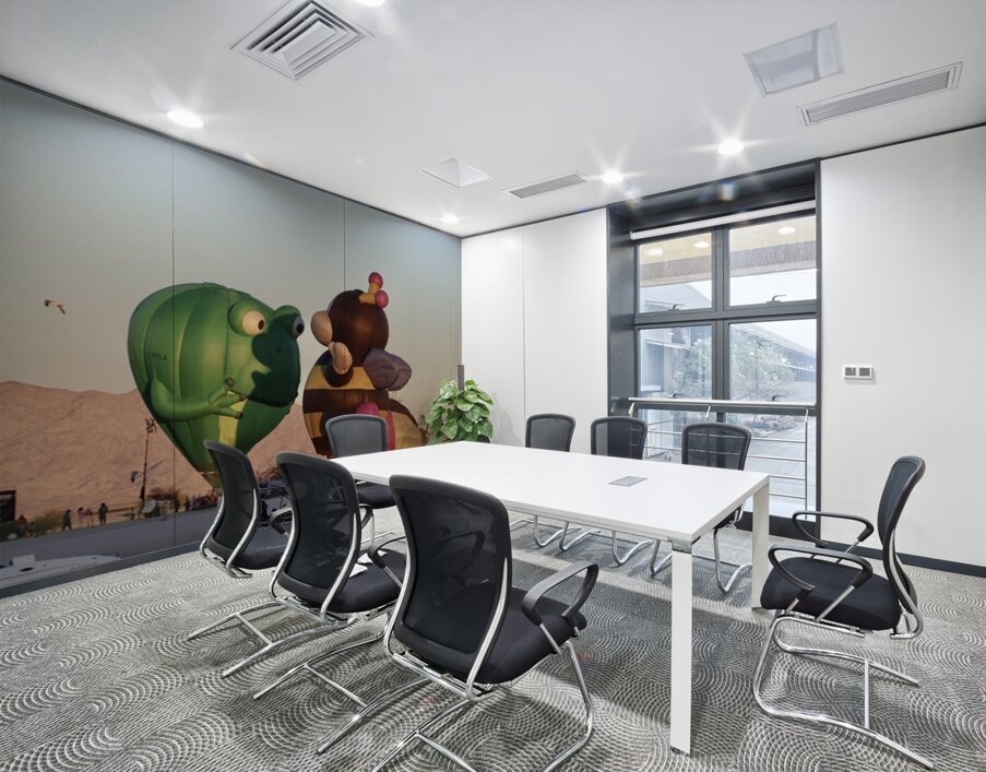 Frog & Bee Wall Printing