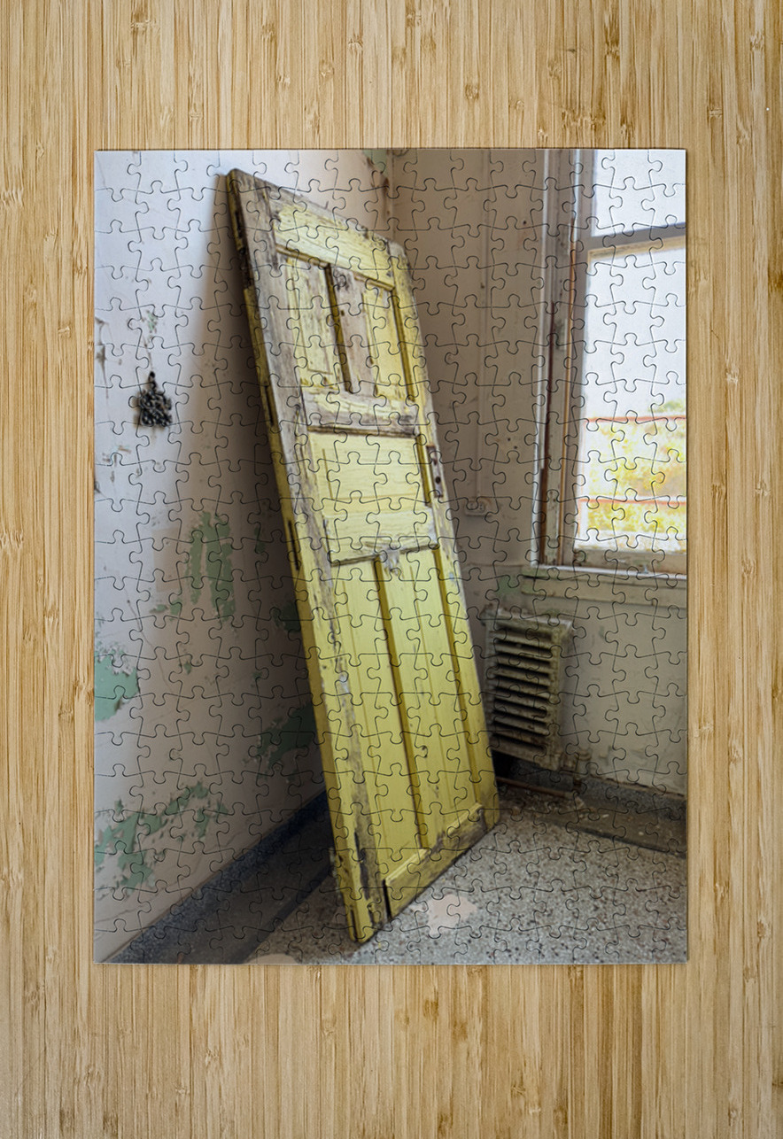 Old yellow door -2 Leslie Affeldt Photography Puzzle printing